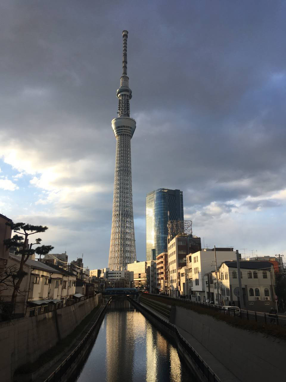 2017年12月13日十間橋から見える東京スカイツリー