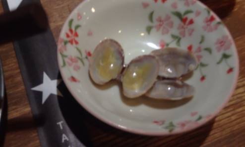 トッピングの貝の貝殻 冷やし貝出汁そば 竹末東京プレミアムの限定麺