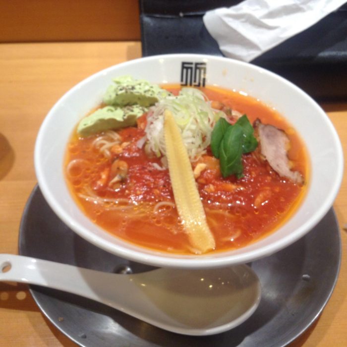 竹末東京プレアミアムの限定麺冷やし10ma10(トマト)そば