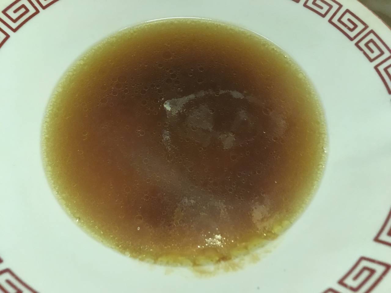 お湯を注いだスープ『EY竹末　(竹末本店)の半生麺』