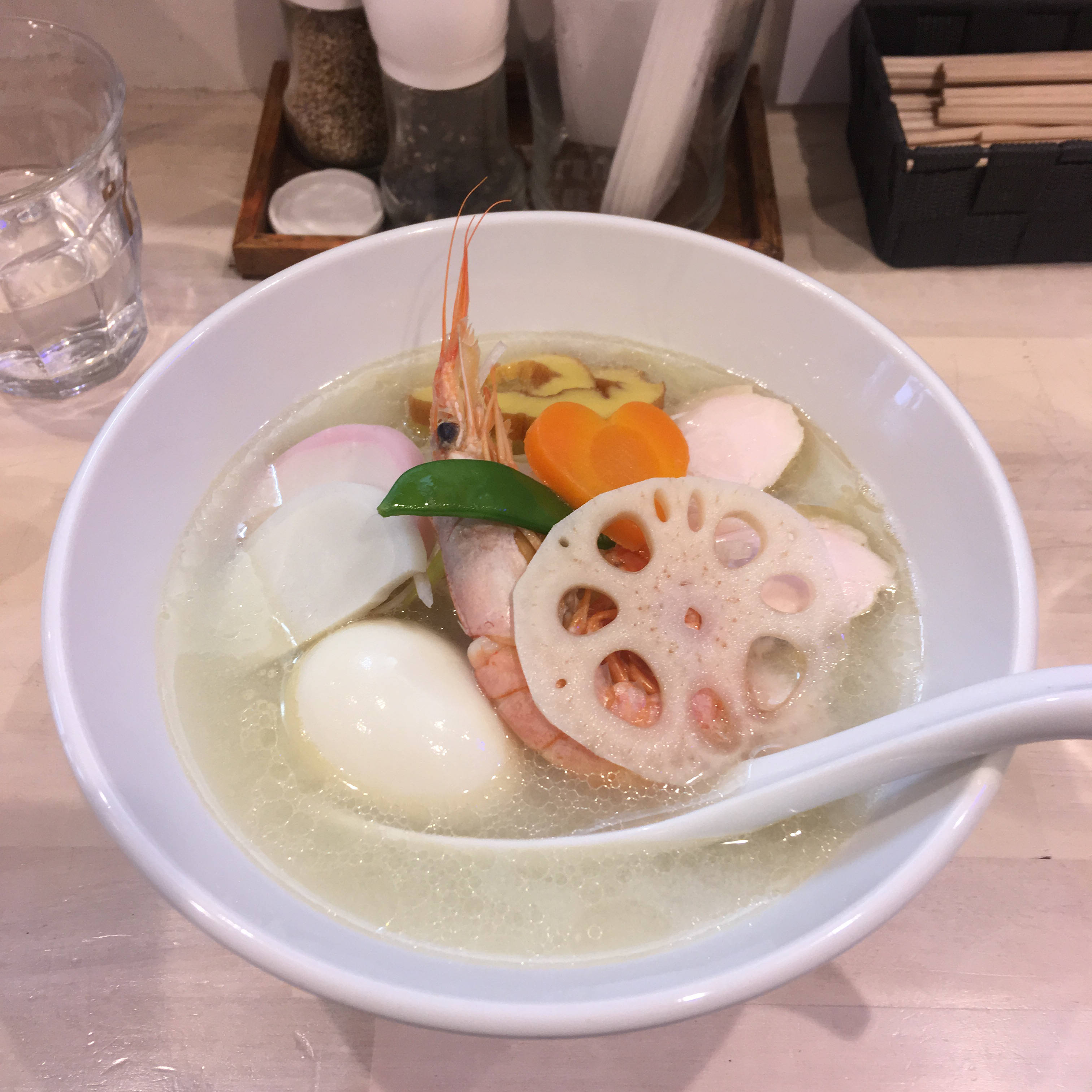 吉法師にて限定麺の「鯛清湯 おめで鯛 ¥1,500 ミニ雑煮付」