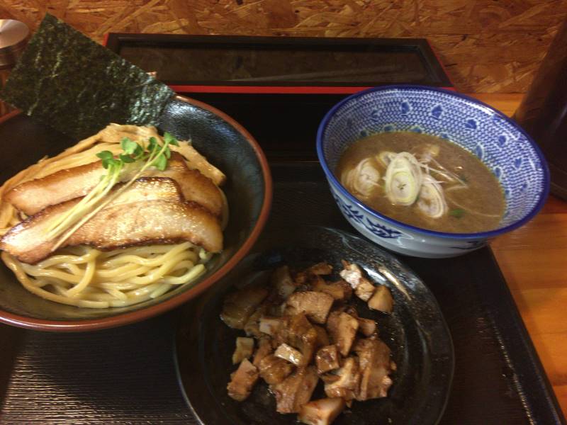 麺屋頂中川會のつけ麺と、くずチャーシュー