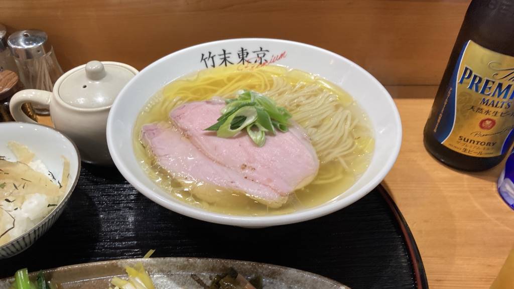 墨田ラーメン食エストの限定麺