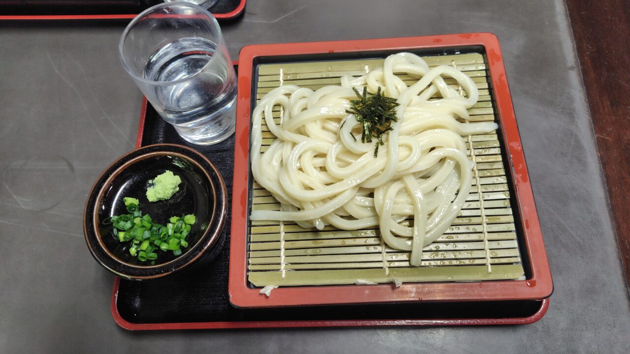 吹上亭のざるうどん