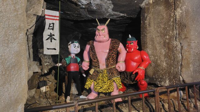 桃太郎と鬼