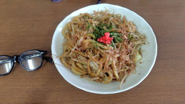 鬼の台所 ホルモン焼きうどん