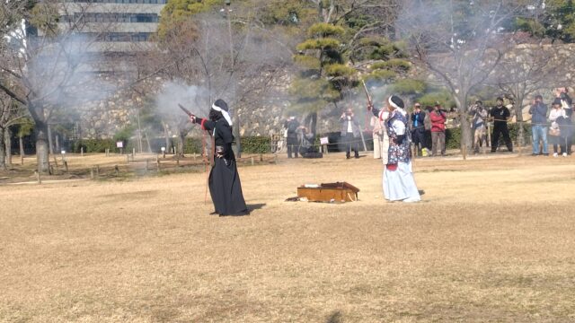 短い火縄銃での演武
